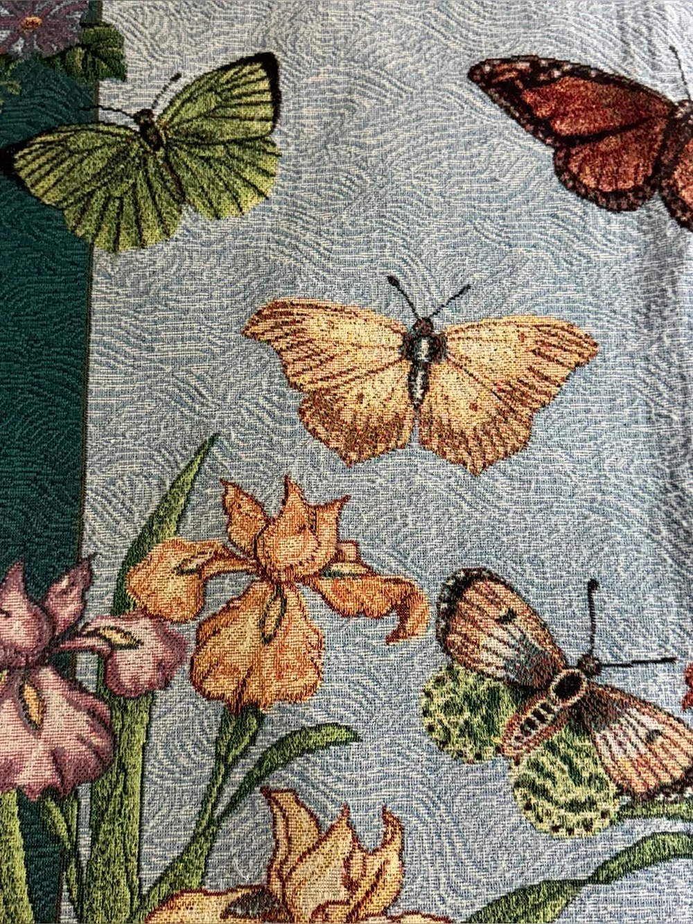 Pure Country Weavers Floral Butterfly Tapestry Throw Blanket 51x60” Woven Fringe